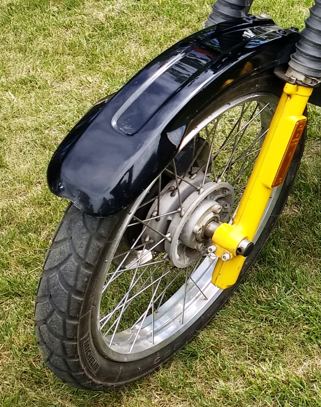 tubeless spoked motorcycle wheels